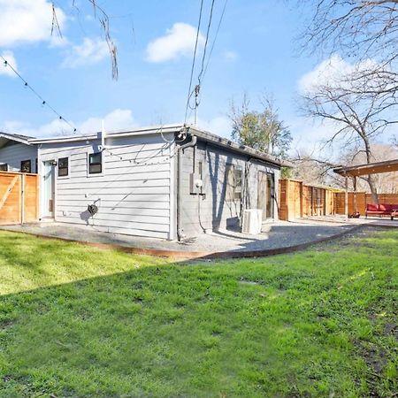 Pet Friendly Atx Escape With Game Room And Free Parking Austin Esterno foto