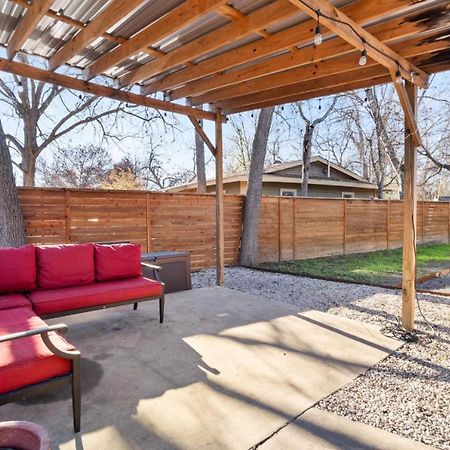 Pet Friendly Atx Escape With Game Room And Free Parking Austin Esterno foto