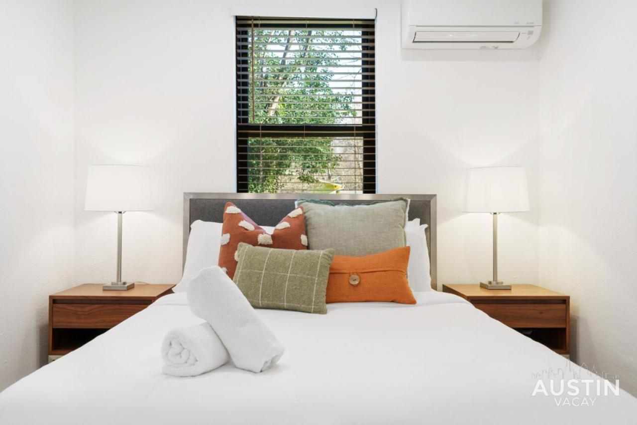 Pet Friendly Atx Escape With Game Room And Free Parking Austin Esterno foto